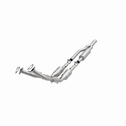 MagnaFlow Direct Fit Catalytic Converter TT QUATTRO-08 3.2L OEM - 49716