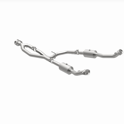 MagnaFlow 20-21 Ford Transit-150 Single Underbody V6 3.5L RWD Direct-Fit Catalytic Converter - 280248