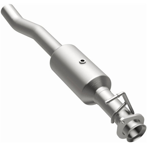 MagnaFlow 16-19 Ford F-650 V10 6.8L Underbody Direct Fit Catalytic Converter - 280445