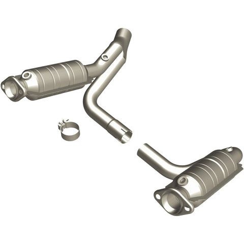 MagnaFlow Direct Fit Catalytic Converter RAIDER- 2006 8 4.7L OEM - 49463