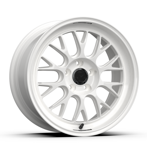 fifteen52 Holeshot RSR 18x9.5 5x114.3 38mm ET 73.1mm Center Bore Rally White - RSHRW-89554+38