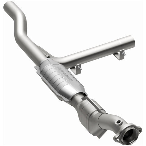 MagnaFlow Direct Fit Catalytic Converter 97-98 Ford Trucks 4.6L - 447134