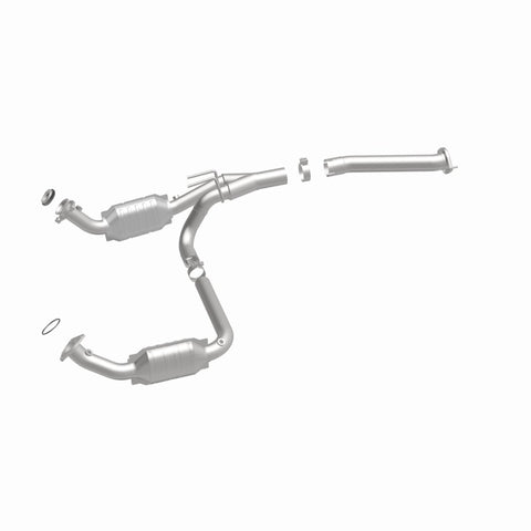 MagnaFlow Direct Fit Catalytic Converter 03- Chevy Express 4.3L/5.4L - 24081