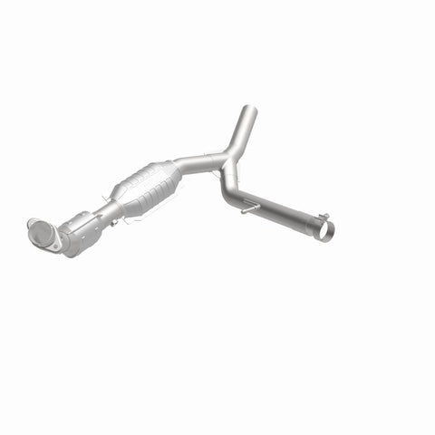 MagnaFlow Direct Fit Catalytic Converter 04-05 Ford F-150 5.4L P/S 2WD (Excl 04 Heritage Edition) - 49706