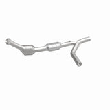MagnaFlow Direct Fit Catalytic Converter 97-00 Ford Vans 4.2L - 447180