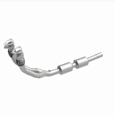 MagnaFlow Converter Direct Fit 02-05 Golf 2.8L Underbody - 52289