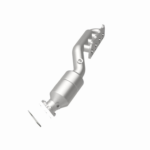 MagnaFlow Direct Fit Catalytic Converter 02-04 VW Passat 4.0L - 51197