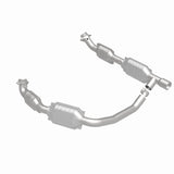 MagnaFlow Direct Fit Catalytic Converter 05-07 Ford E-250/E-350 Econoline V8 5.4L - 93167