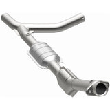 MagnaFlow Direct Fit Catalytic Converter 00-04 Ford E150 4.6L P/S - 447157