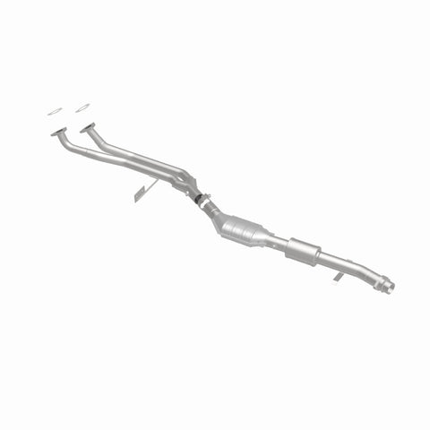 MagnaFlow Conv Direct Fit OEM 98-99 323i 2.5L Underbody - 52241