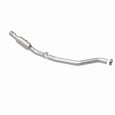 MagnaFlow Direct Fit Catalytic Converter 13-14 Mercedes-Benz GL450 V8 4.6 OEM Underbody - 21-485