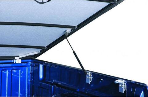 Lund 14-17 Chevy Silverado 1500 (6.5ft. Bed) Genesis Elite Tri-Fold Tonneau Cover - Black - 958193