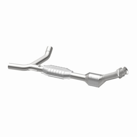 MagnaFlow Direct Fit Catalytic Converter 01-03 Ford E150 4.2L P/S - 447159