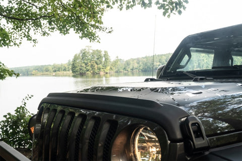 Bushwacker 18-19 Jeep Wrangler Rubicon/Sport//Unlimited/Sport S Hood Stone Guard- Black - 14093