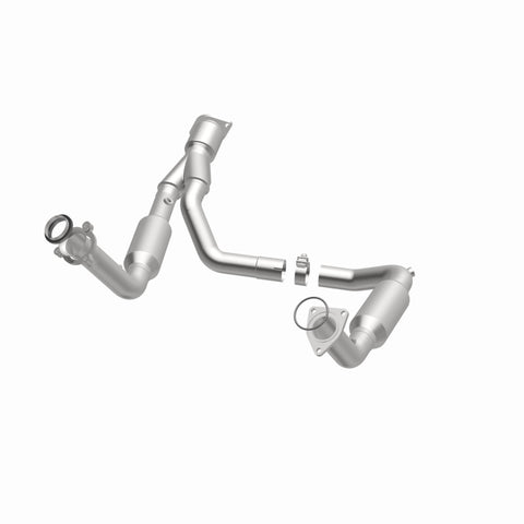 MagnaFlow Conv Direct Fit 07-09 Chevy Trailblazer SS 6.0L V8 - 5451650