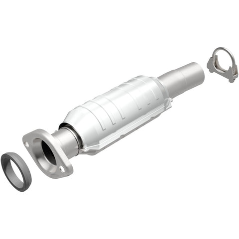 MagnaFlow Direct Fit Catalytic Converter 04 Toyota Sienna 3.3L - 49030