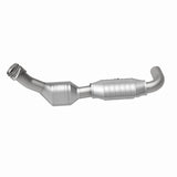 MagnaFlow Direct Fit Catalytic Converter 00-01 Ford F-150 4.6L 2wd - 93152