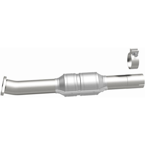 MagnaFlow Direct Fit Catalytic Converter 2010-2012 VENZA 2.7L Underbody - 52108
