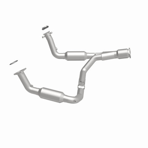 MagnaFlow Conv Direct Fit 07-09 Chevy Trailblazer SS 6.0L V8 - 5451650