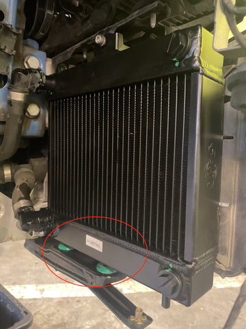 CSF BMW F8X M3/M4/M2C Auxiliary Radiators w/ Rock Guards (Sold Individually - Fits Left and Right - 8258