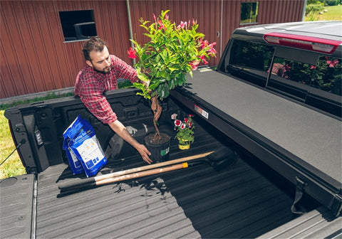 Extang 14-18 Chevy/GMC Silverado/Sierra 1500 (8ft. 2in. Bed) Solid Fold ALX - 88455