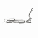 MagnaFlow Direct Fit Catalytic Converter California Grade 96-00 GM Tahoe/Yukon/Escalade 5.7L - 4451453