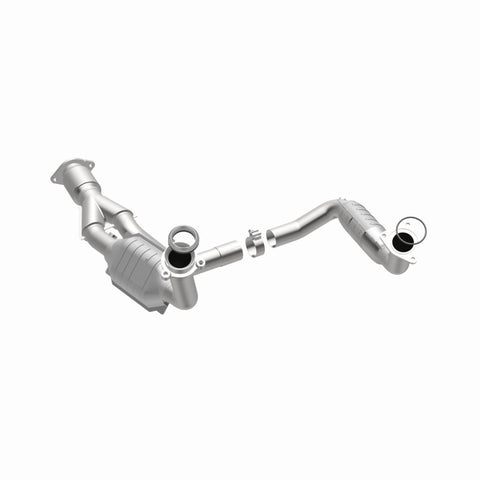 MagnaFlow Direct Fit Catalytic Converter 06-09 TB/Envoy 5.3/6.0 OEM - 49650