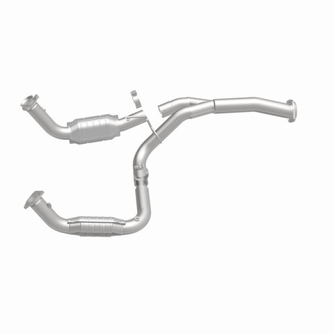 MagnaFlow Conv Direct Fit 11-16 Chevrolet Silverado 2500HD/3500HD / GMC Sierra 2500HD/3500HD - 21-252