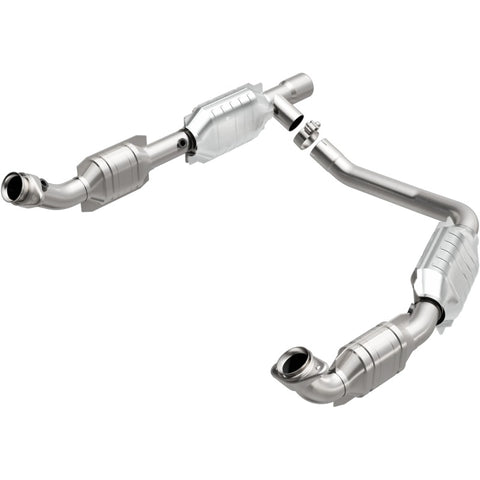 MagnaFlow Direct Fit Catalytic Converter 05-07 Ford E-250/E-350 Econoline V8 5.4L - 93167