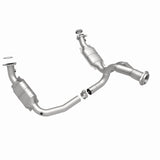 MagnaFlow Direct Fit Catalytic Converter 07-08 Escalade 6.2 Driver Side OEM - 49631