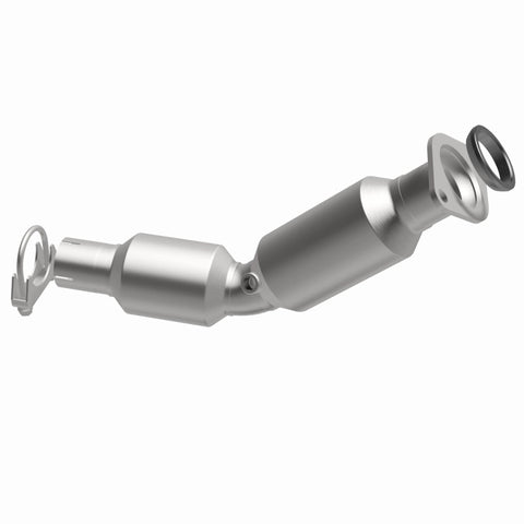 MagnaFlow Direct Fit Catalytic Converter 2010-2015 Prius L4 1.8 OEM Underbody - 52455