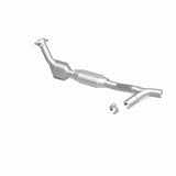 MagnaFlow Direct Fit Catalytic Converter 97-98 Ford Trucks 5.4L - 447130