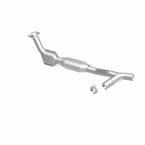 MagnaFlow Direct Fit Catalytic Converter 97-98 Ford Trucks 5.4L - 447130