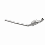 MagnaFlow Direct Fit Catalytic Converter 2006-2011 R350 3.5 L Underbody - 52177