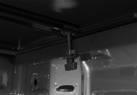 Extang 05-15 Toyota Tacoma (6ft Bed) - Includes Clamp Kit for Bed Rail System Trifecta e-Series - 77915