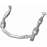 MagnaFlow Direct Fit Catalytic Converter 05-06 Ford E-350 Super Duty 5.4L - 5481439