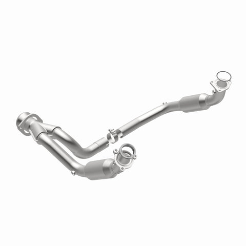 MagnaFlow Direct Fit Catalytic Converter 2007-2008 Cadillac Escalade 6.2L - 5451631