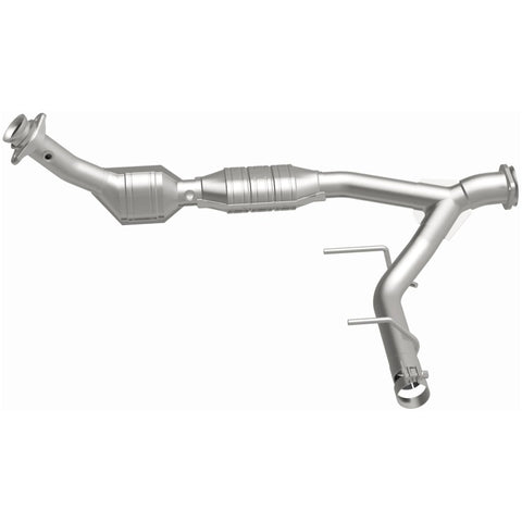 MagnaFlow Direct Fit Catalytic Converter 03-04 Ford Expedition 5.4L V8 Passenger Side - 24414