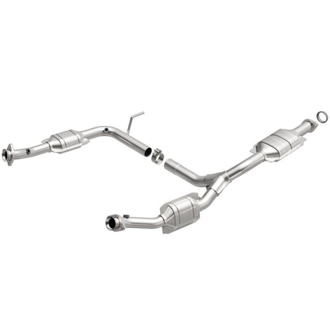 Magnaflow Conv DF 02-03 Ford Explorer 4.0L / 02-03 Mercury Mountaineer 4.0L (California) - 447253