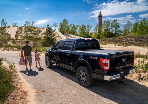 Roll-N-Lock 05-15 Toyota Tacoma Regular Cab Access Cab/Double Cab LB 73in M-Series Tonneau Cover - LG502M