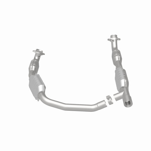 MagnaFlow Direct Fit Catalytic Converter 06 Ford E350 Van 5.4L - 458041