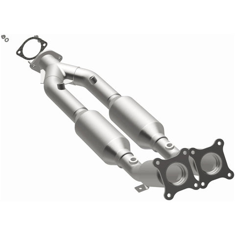 MagnaFlow Direct Fit Catalytic Converter 99-01 Volvo S80 2.8L - 24156