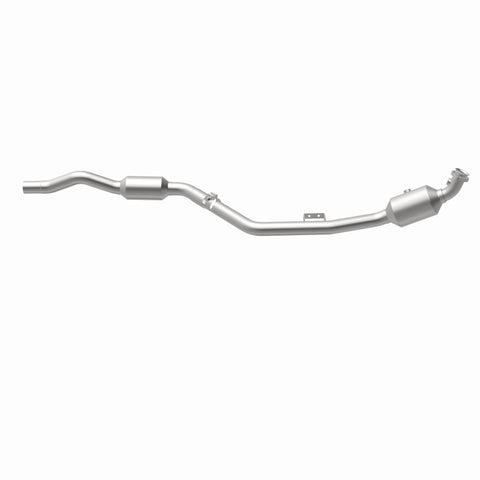 MagnaFlow Conv Direct Fit OEM 2007 Mercedes-Benz E350 Underbody - 69.125in Length - 5411666