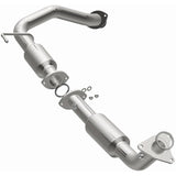 MagnaFlow 08-17 Toyota Sequoia 5.7L CARB Compliant Direct-Fit Catalytic Converter - 5582559