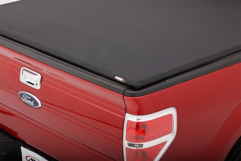Lund 99-17 Ford F-250 Super Duty (6.5ft. Bed) Genesis Elite Tri-Fold Tonneau Cover - Black - 95850