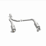 MagnaFlow 09-13 Ford E-350 Super Duty V10 6.8 OEM Underbody Direct Fit Catalytic Converter - 21-599