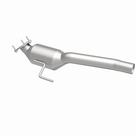MagnaFlow Direct Fit Catalytic Converter 04-07 VW Touareg 4.2L Passenger Side - 51156