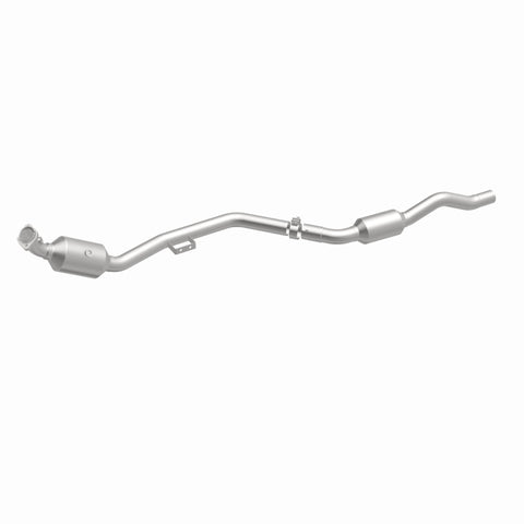 MagnaFlow Conv Direct Fit OEM 2007 Mercedes-Benz E350 Underbody - 69.125in Length - 5411666