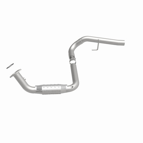 MagnaFlow Direct Fit Catalytic Conv 02-06 Cadillac Escalade / 02-06 GM Yukon (Inc Denali) 6.0L D/S - 93601