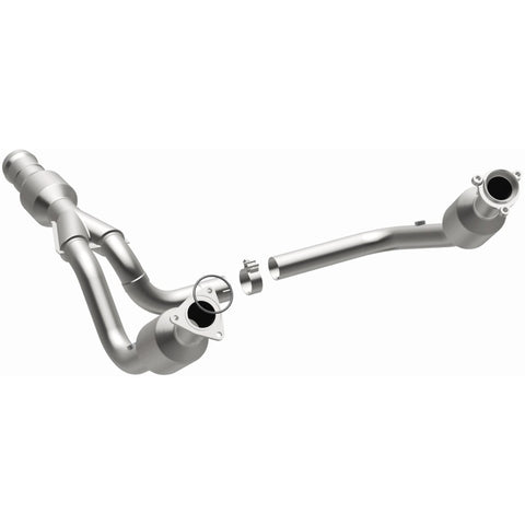MagnaFlow Direct Fit Catalytic Converter 2015 GMC Yukon XL V8 6.2L - 52617